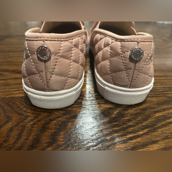 Women’s Steve Madden Ecentrcq Sneaker - Picture 7 of 7